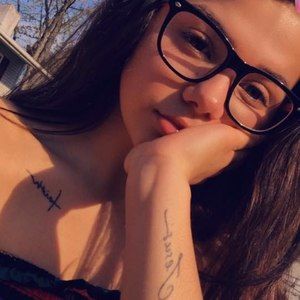 Meet your Posher, Candii